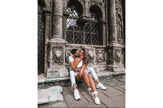 1 Hour Private Photoshoot Tour in Tirana - Key points before you book