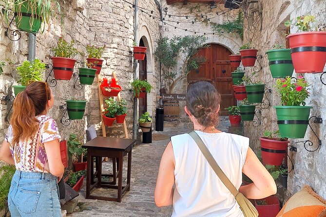 Berat Day Tour: Explore Albania’s UNESCO City from Durres - Onufri Museum and the art of painted icons