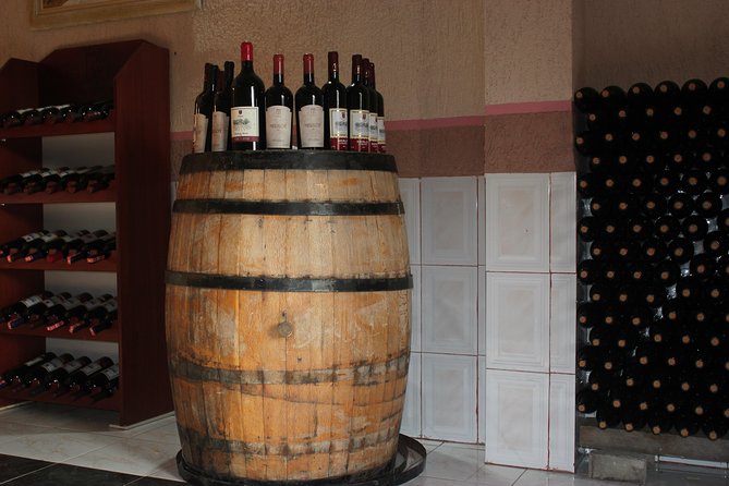 Berat Grand Wine Tasting & Food Tour - Eight Varieties, Raki, and a Sensible Pace
