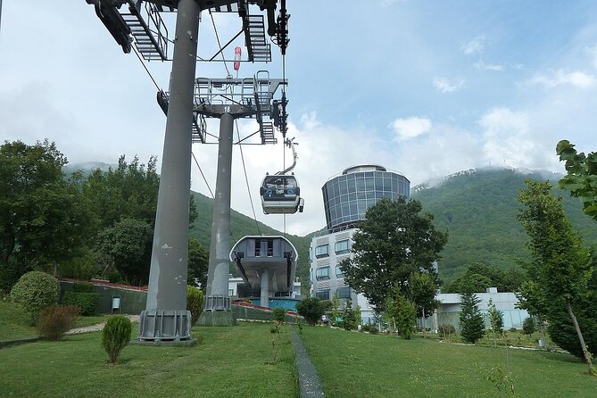City Tour of Tirana & Dajti Mountain with Pickup - New Bazaar and Blloku: two faces of modern Tirana