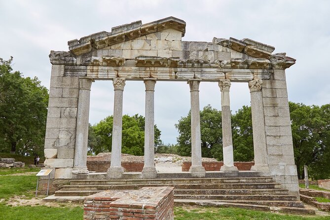Day Tour of Berat and Ancient City of Apollonia - Walking through the inhabited Berat Castle