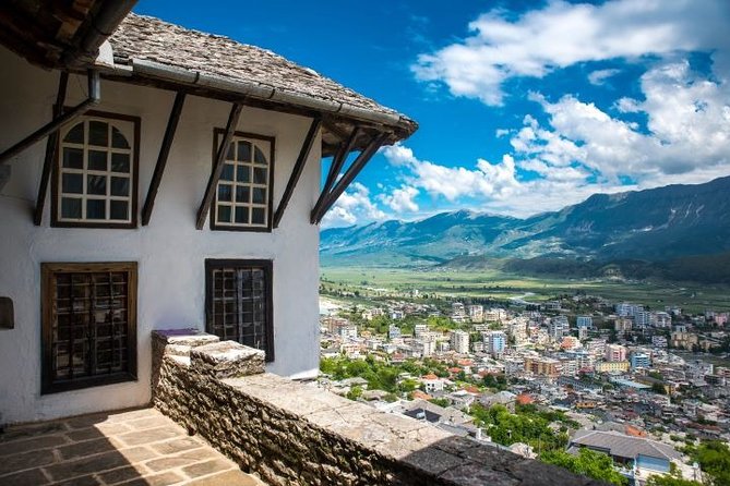 Gjirokaster Guided tour - from Tirana - One focused hour inside Gjirokaster Castle