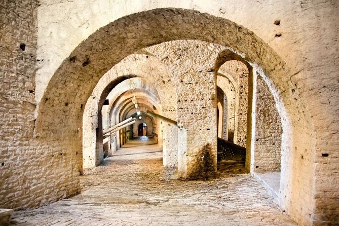 Gjirokaster Guided tour - from Tirana - What the guide adds to the experience