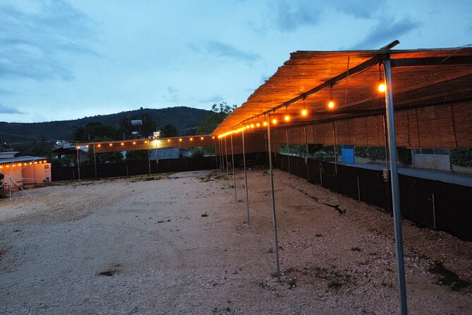 Happy Camping Berat - Charging plugs and 24-hour water