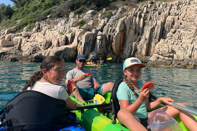 Kayak Sup Tours Lukova Caves - Kroreza - Kayak or stand-up paddleboard?