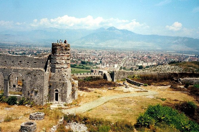 Mini Tour: National Parks of Theth & Valbone - 4 Days - Fishte and the food side of Albania
