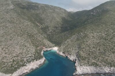 Private 6 H Boat Dafina Bay & Bear’s Bay