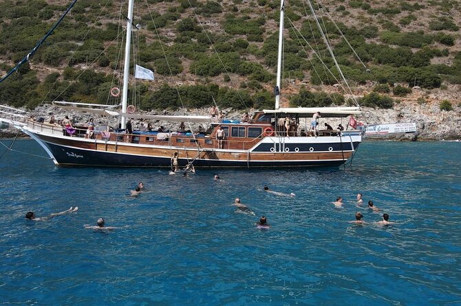 Saranda Prince Ennio-Daily Yacht Tour - Who will enjoy this yacht trip most