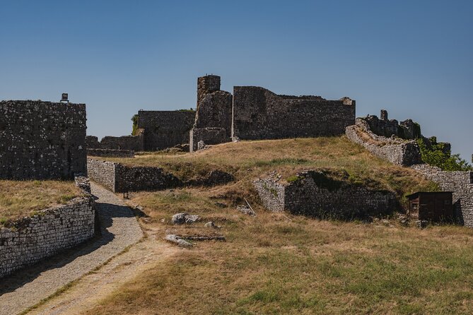 Shkodra from Tirana: Day Tour of castle, city & Skadar Lake - Reaching Lake Shkoder and the northern views