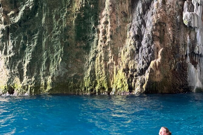 Speedboat Tour to Sazan Island, Haxhi Ali Cave and Marine Park - The biggest issue: communication and punctuality