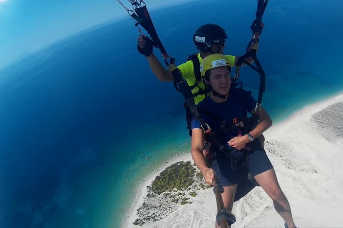 Tandem paragliding Albania (Llogara) - The flight itself: simple instructions, big views