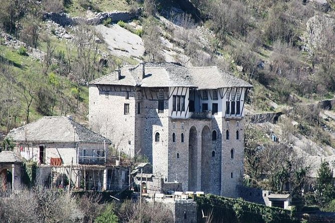Visit the City of Gjirokastra - What the guide adds to the experience