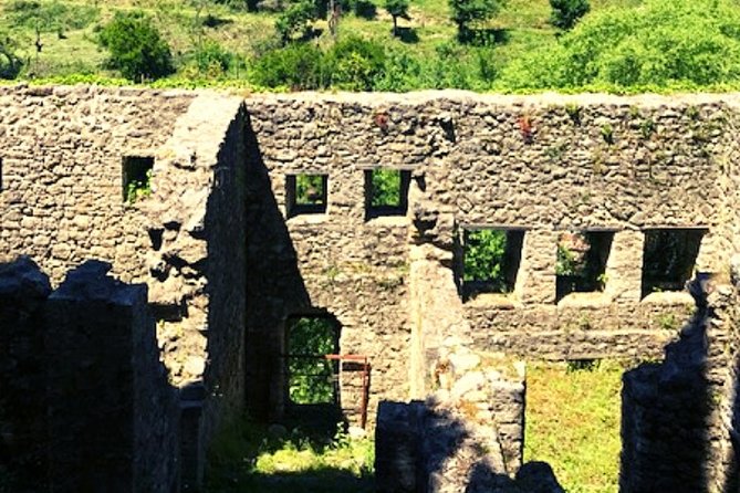 Visit the Mosque of Gjin Aleksi and the Islamic Complex of Xhermehalla - Who will enjoy this experience most