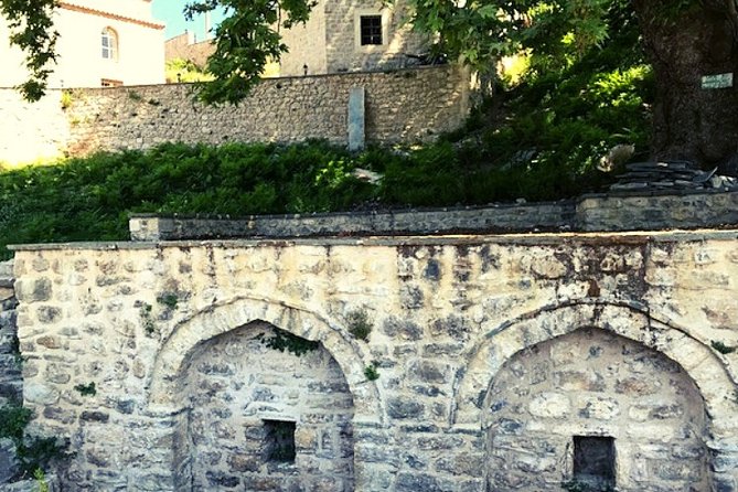 Visit the Mosque of Gjin Aleksi and the Islamic Complex of Xhermehalla - My verdict on the four-hour route