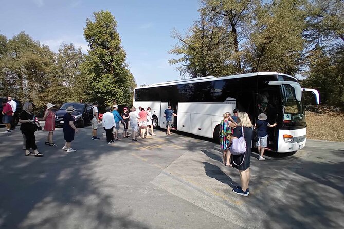 Vlora Airport Transfers - Via Transfer Albania - Meeting your driver in Vlore
