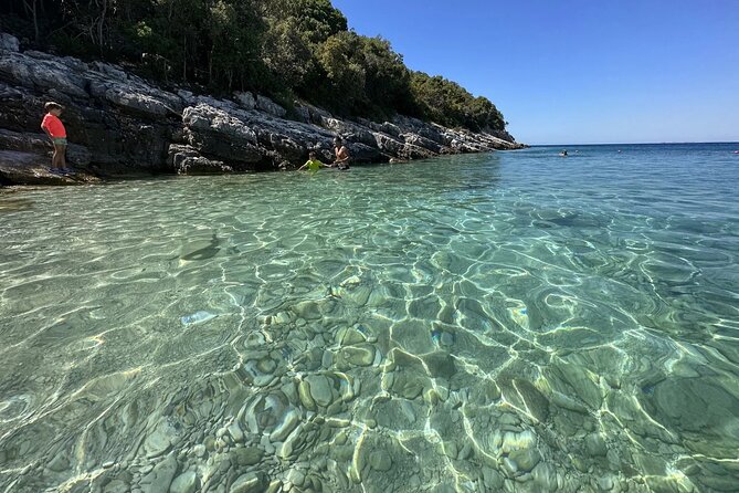 Vlore: Speed Boat Trip to Haxhi Ali Cave and Karaburun Peninsula - Meeting at Vlora Boat Trip 3 Fiori