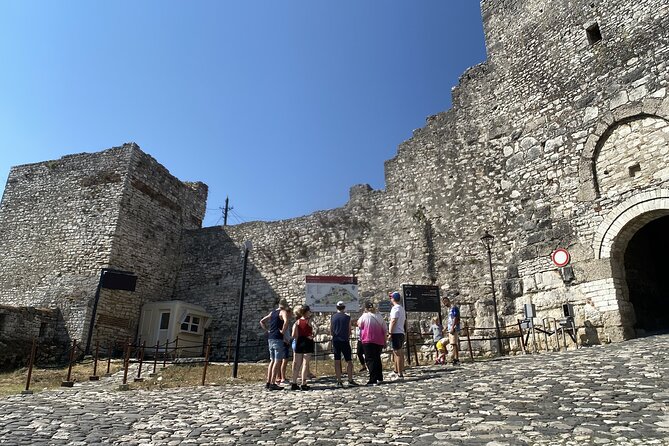 Wine Tasting day in Berat (Visit to the Berat Castle & Lunch included) - What to expect inside the castle quarter